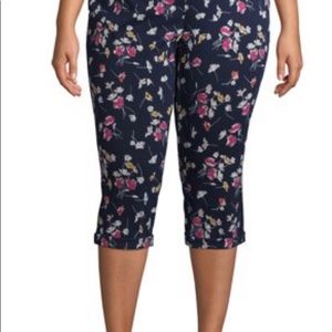 Plus Size Demin Capri Jeggings for Women Size 5XL